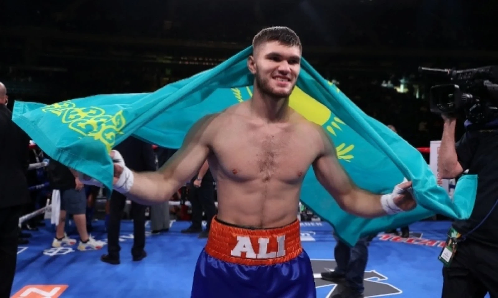 Казахстанский боксер поборется за титул "IBF International"